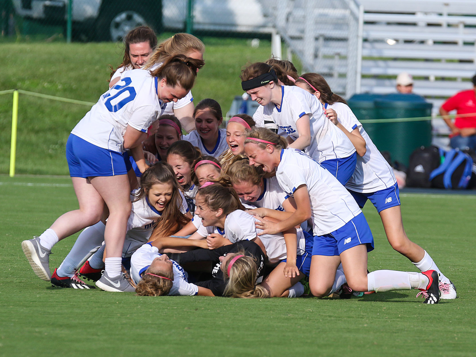 Duchesne vs. St. Vincent girls soccer
